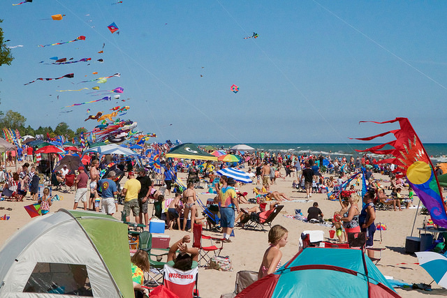 Kites Over Lake Michigan 2023